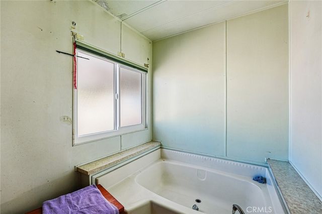 13760 Rodeo Drive, Victorville, CA 92395