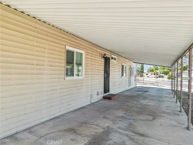 13760 Rodeo Drive, Victorville, CA 92395