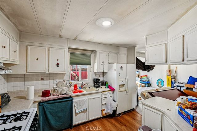 13760 Rodeo Drive, Victorville, CA 92395