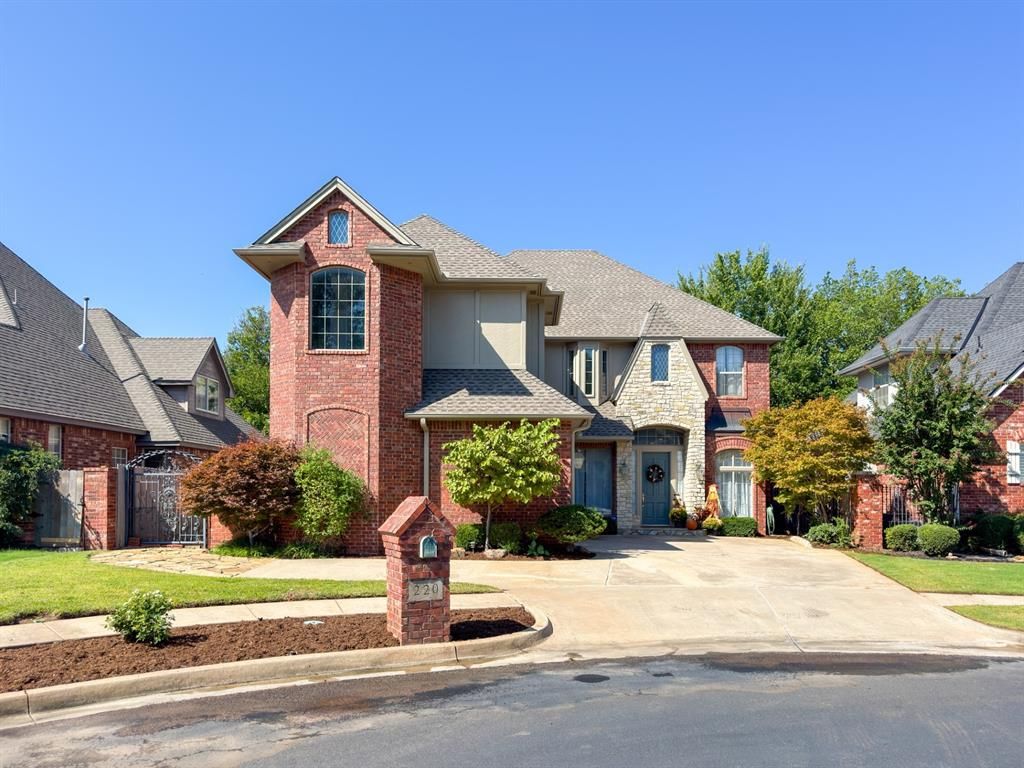 220 Olde Brook Court, Norman, OK 73072