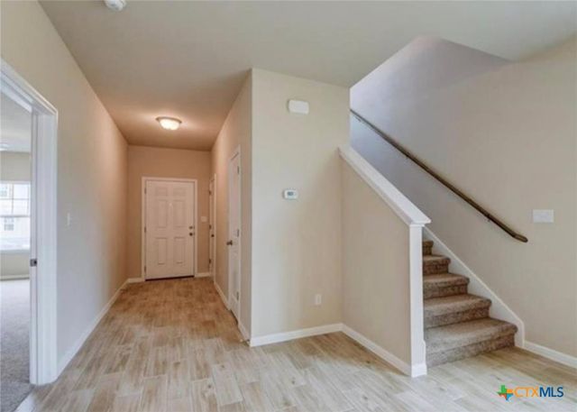 246 Mossycup Drive, San Marcos, TX 78666