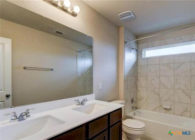 246 Mossycup Drive, San Marcos, TX 78666