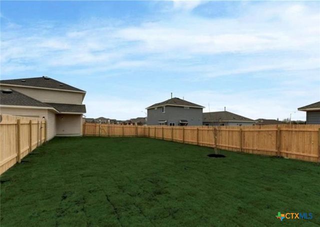 246 Mossycup Drive, San Marcos, TX 78666