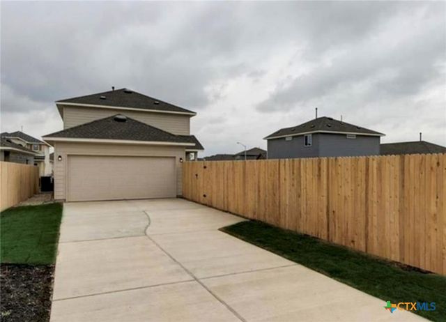 246 Mossycup Drive, San Marcos, TX 78666