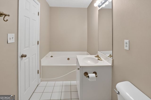 106 Chestnut Knoll, Stockbridge, GA 30281