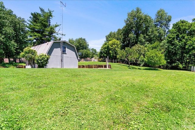6722 Ferstel Road, Newburgh, IN 47630
