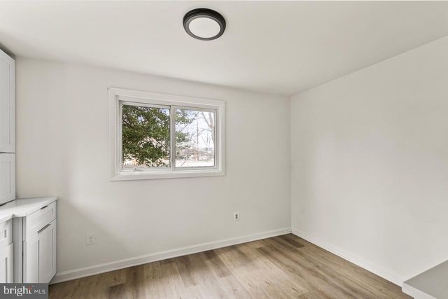 10725 MAPLE ST, Fairfax, VA 22030