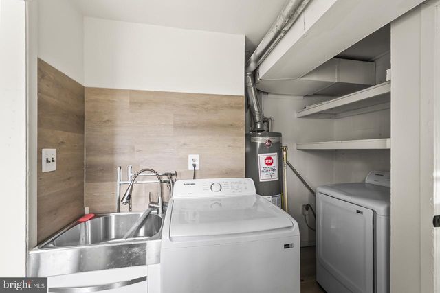 10725 MAPLE ST, Fairfax, VA 22030