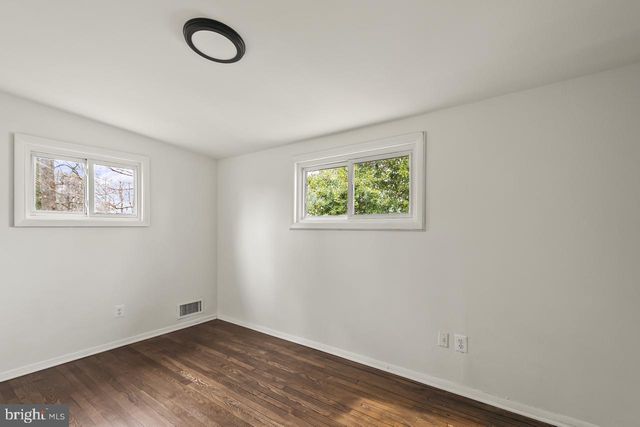 10725 MAPLE ST, Fairfax, VA 22030