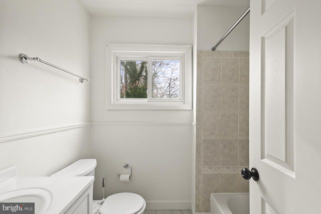 10725 MAPLE ST, Fairfax, VA 22030