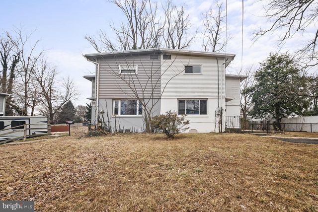 10725 MAPLE ST, Fairfax, VA 22030