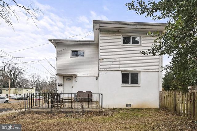 10725 MAPLE ST, Fairfax, VA 22030