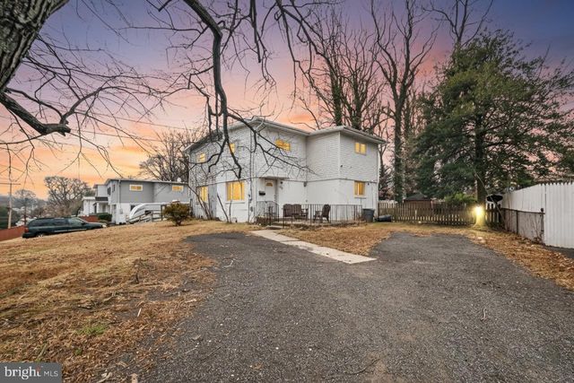 10725 MAPLE ST, Fairfax, VA 22030