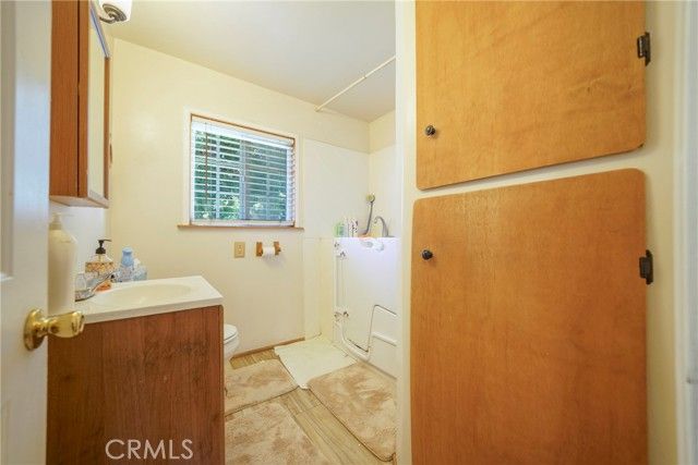 944 S Russelee Dr, West Covina, CA 91790