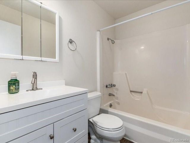 3465 S Jasper Ct, Aurora, CO 80013