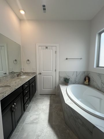 145 Oasis Dr, La Vergne, TN 37086