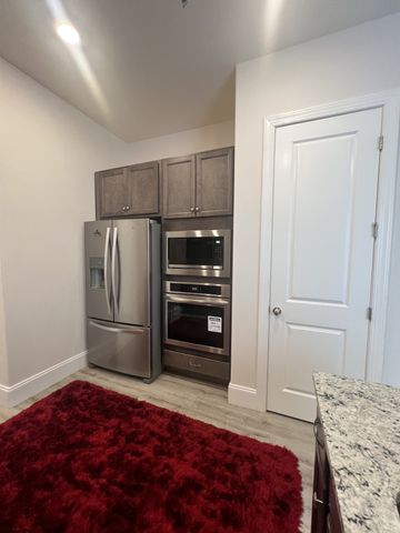 145 Oasis Dr, La Vergne, TN 37086