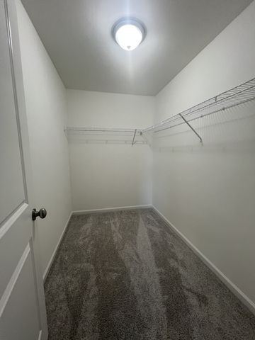 145 Oasis Dr, La Vergne, TN 37086