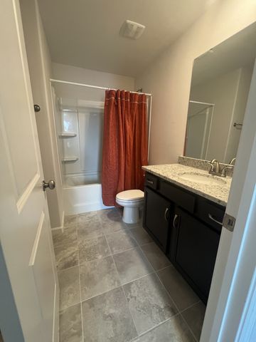 145 Oasis Dr, La Vergne, TN 37086