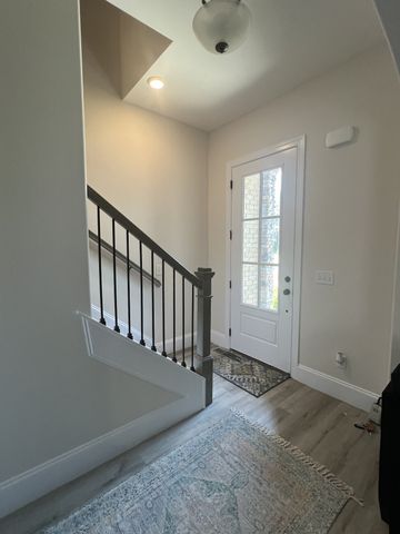 145 Oasis Dr, La Vergne, TN 37086