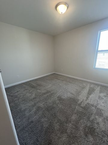 145 Oasis Dr, La Vergne, TN 37086