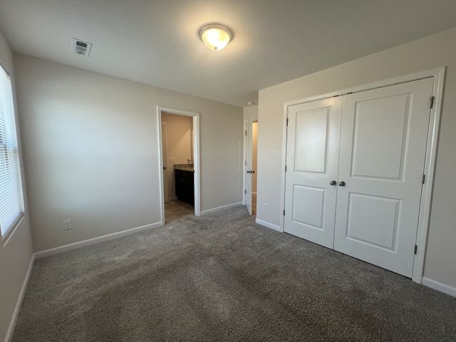 145 Oasis Dr, La Vergne, TN 37086