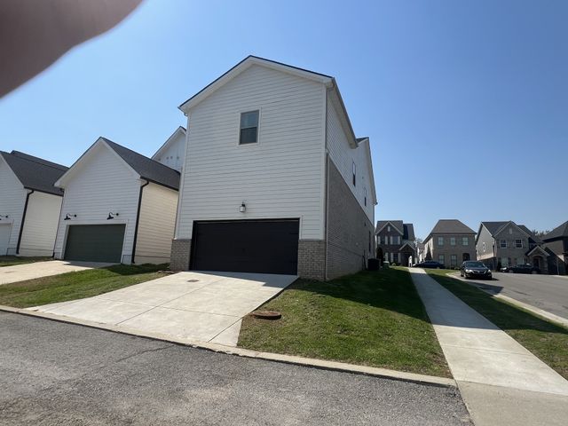 145 Oasis Dr, La Vergne, TN 37086