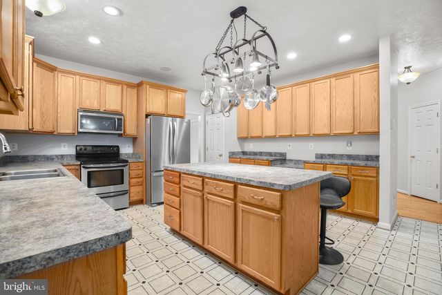 10504 BIG HORN DR, Fredericksburg, VA 22407