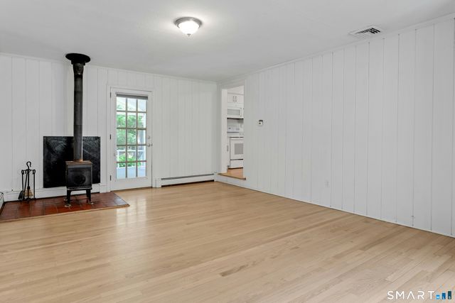 195 Range Road, Wilton, CT 06897
