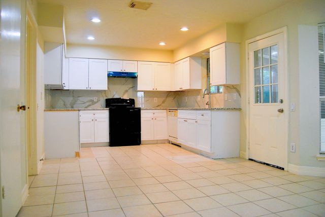 2127 Woodland Springs Street, Houston, TX 77077