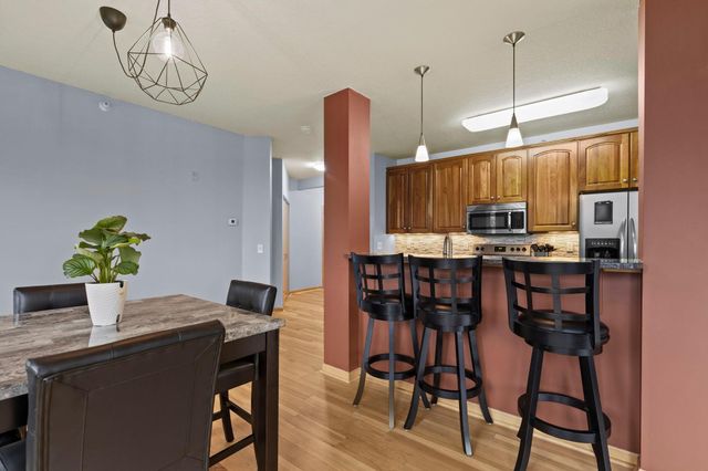 7601 Aldrich Avenue S 317, Richfield, MN 55423