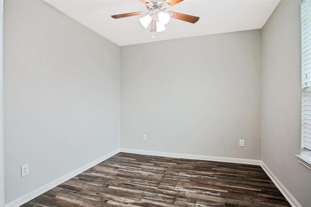 104 Indigo Brush Drive, La Marque, TX 77568