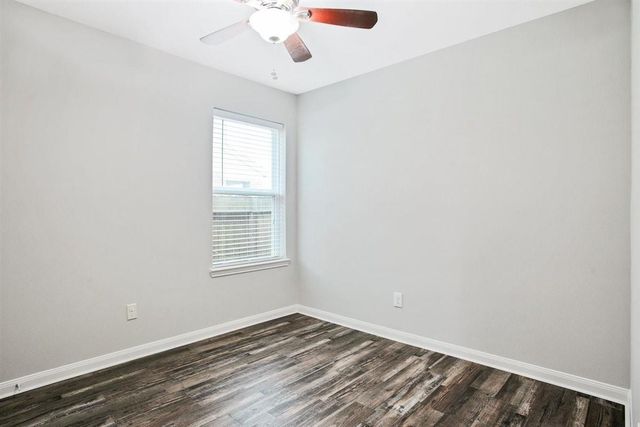 104 Indigo Brush Drive, La Marque, TX 77568