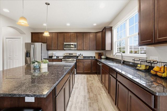 8123 W 102nd Avenue, St. John, IN 46373