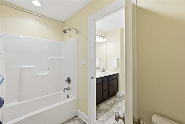 8123 W 102nd Avenue, St. John, IN 46373