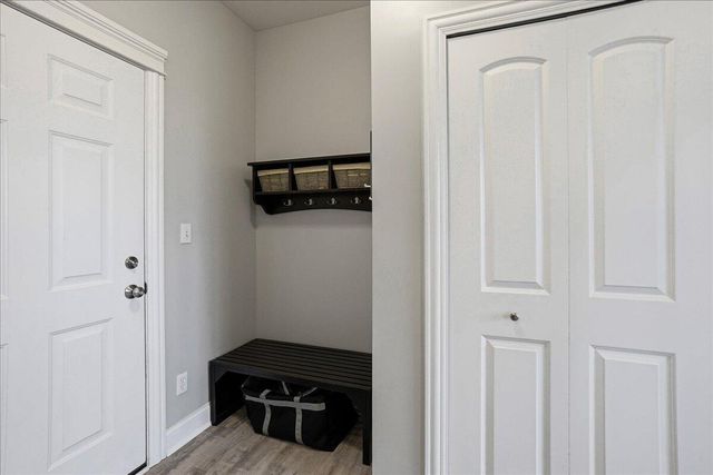 8123 W 102nd Avenue, St. John, IN 46373