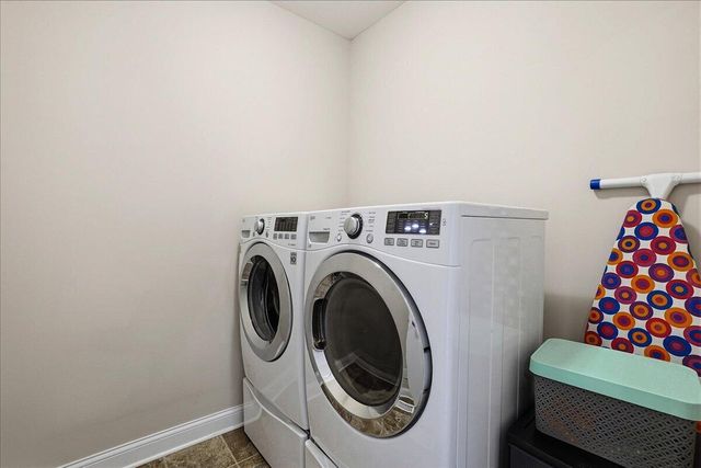 8123 W 102nd Avenue, St. John, IN 46373