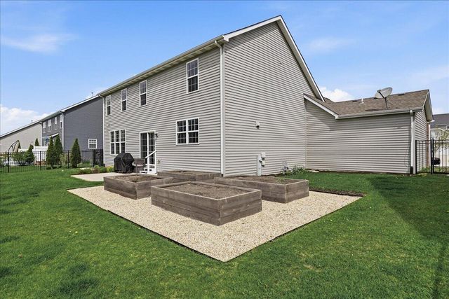 8123 W 102nd Avenue, St. John, IN 46373