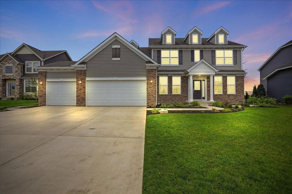 8123 W 102nd Avenue, St. John, IN 46373