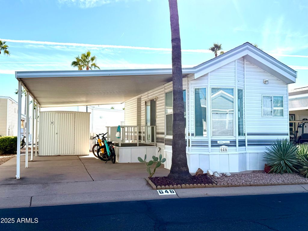 646 HAWKS EYE Drive, Apache Junction, AZ 85119