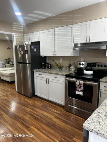 35 Cambridge Court c, Lakewood, NJ 08701