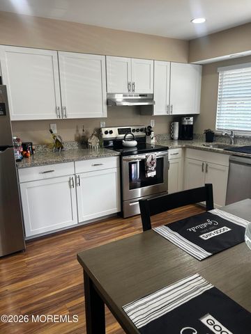 35 Cambridge Court c, Lakewood, NJ 08701