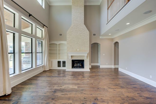 555 Canterbury Lane, Bossier City, LA 71111