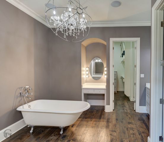 555 Canterbury Lane, Bossier City, LA 71111