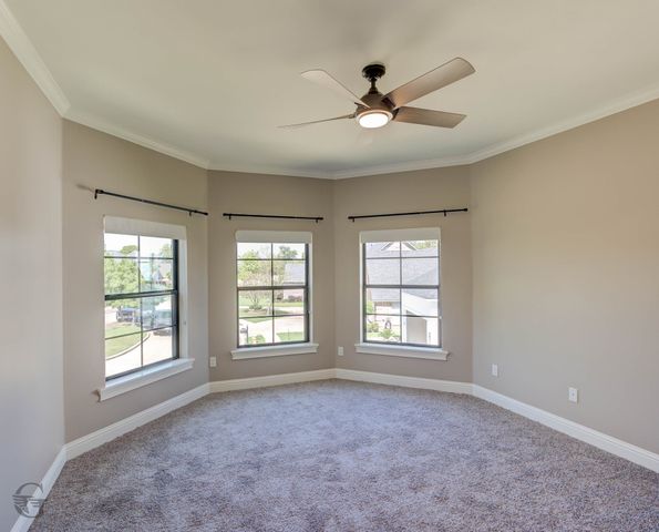 555 Canterbury Lane, Bossier City, LA 71111