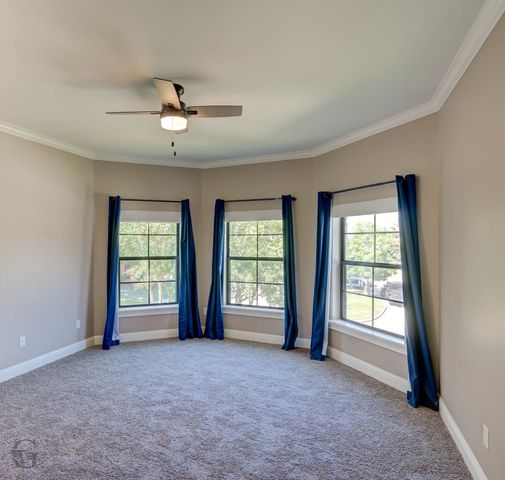 555 Canterbury Lane, Bossier City, LA 71111