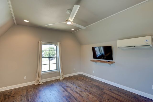 555 Canterbury Lane, Bossier City, LA 71111