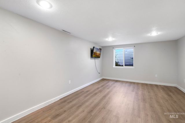 1228 Evergreen Dr, Twin Falls, ID 83301