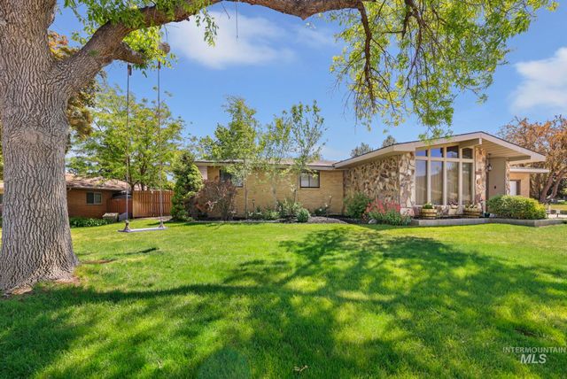1228 Evergreen Dr, Twin Falls, ID 83301