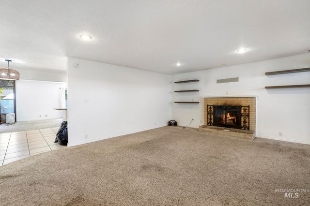 1228 Evergreen Dr, Twin Falls, ID 83301